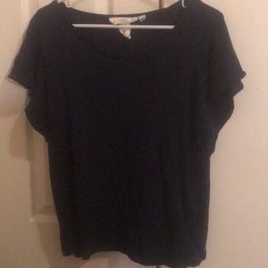 Cute blouse!  Women’s barely worn loose, blouse!